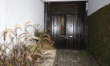 Depósito 90 m2  en alquilr- Olivos-Maipu/Uzal