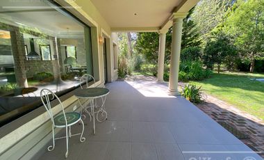 Casa en venta de cuatro ambientes en Abril Club de Campo, Guillermo Hudson