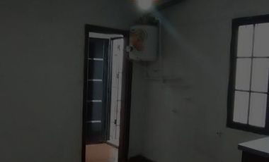 Casa en venta - 2 Dormitorios 1 Baño - 200Mts2 - Florencio Varela