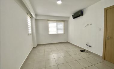 Venta o Alquiler Casa PH Victoria Paseo del Norte Brisas del Golf- LH