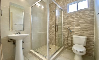 Venta o Alquiler Casa PH Victoria Paseo del Norte Brisas del Golf- LH