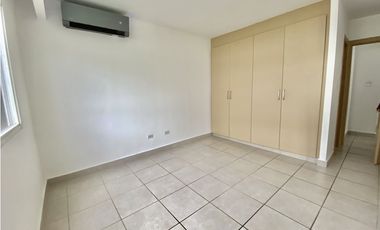 Venta o Alquiler Casa PH Victoria Paseo del Norte Brisas del Golf- LH