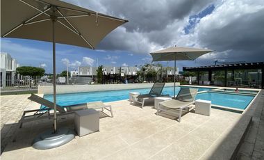 Venta o Alquiler Casa PH Victoria Paseo del Norte Brisas del Golf- LH