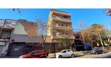 Lote Edificable 10x20 – USAA – PB + 6 + 2 Retiros
