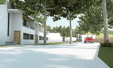 Estrene casa en desarrollo con vigilancia