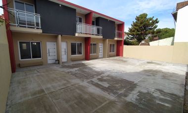 Dúplex en venta de 2 dormitorios c/ cochera en Costa Azul