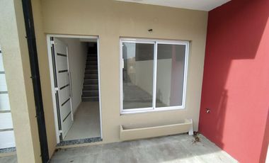 Dúplex en venta de 2 dormitorios c/ cochera en Costa Azul