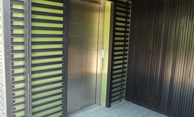 Local comercial en venta en HUECHURABA