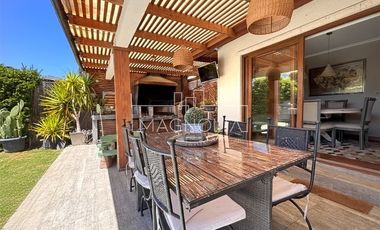 Casa en Venta en Condominio Adobes de Nogales