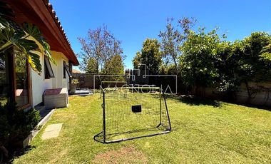 Casa en Arriendo en Condominio Adobes de Nogales