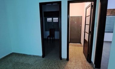 Venta casa 4 Ambientes y 1/2 Mataderos con parque