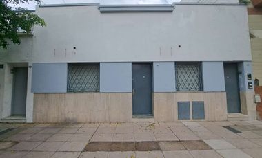 Venta casa 4 Ambientes y 1/2 Mataderos con parque