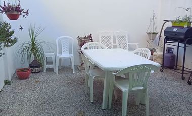 Venta casa 4 Ambientes y 1/2 Mataderos con parque