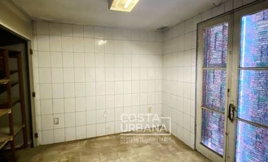 INVERSIONISTAS! VENTA CASA MACUL EXCELENTE UBICACIÓN