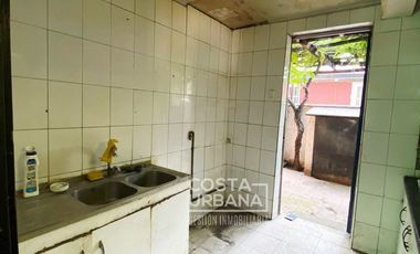 INVERSIONISTAS! VENTA CASA MACUL EXCELENTE UBICACIÓN