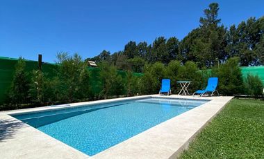 Casa en venta - 3 Dormitorios 3 Baños - 330Mts2 -  La Plata