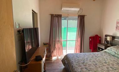 Casa en venta - 3 Dormitorios 3 Baños - 330Mts2 -  La Plata