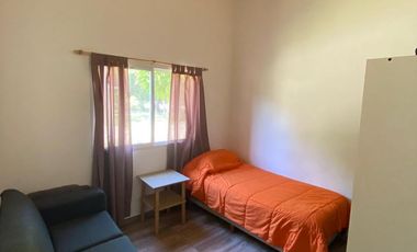 Casa en venta - 3 Dormitorios 3 Baños - 330Mts2 -  La Plata