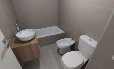 Departamento de 2 ambientes con Balcon en Venta - Con Cochera - Olivos