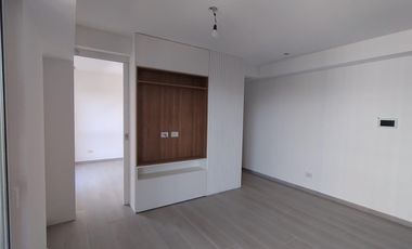 Departamento de 2 ambientes con Balcon en Venta - Con Cochera - Olivos