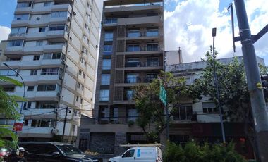 Departamento de 2 ambientes con Balcon en Venta - Con Cochera - Olivos