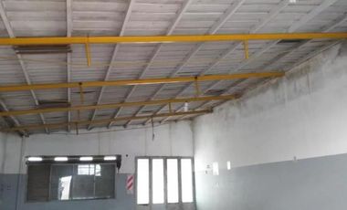 Depósito en venta - 1 baño - 160 mts2 - La Plata