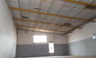 Depósito en venta - 1 baño - 160 mts2 - La Plata