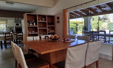 Excelente casa moderna 3 dormitorios IMPECABLE