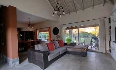 Excelente casa moderna 3 dormitorios IMPECABLE