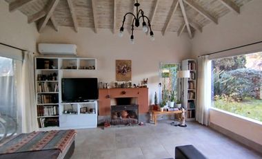 Excelente casa moderna 3 dormitorios IMPECABLE