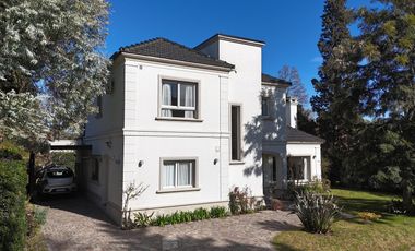 Excelente casa moderna 3 dormitorios IMPECABLE