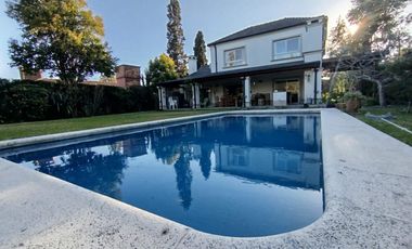 Excelente casa moderna 3 dormitorios IMPECABLE