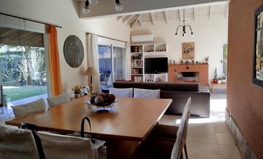 Excelente casa moderna 3 dormitorios IMPECABLE