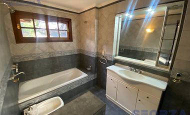 Casa - Malvinas Argentinas