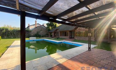 Casa - Malvinas Argentinas