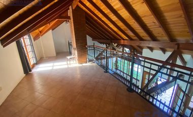 Casa - Malvinas Argentinas