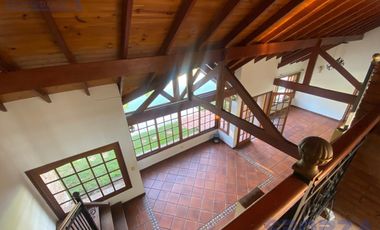 Casa - Malvinas Argentinas