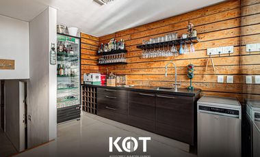 6 Ambientes con cochera y dependencia en Recoleta EN VENTA!