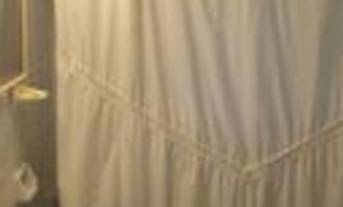 Casa en una planta con lindisimo jardin en el Barrio Los Nogales