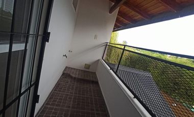 EN VENTA COMPLEJO EN FUNES 4 DEPARTAMENTOS 3 COCHERAS Y ESPACIOS COMUNES IDEAL INVERSORES