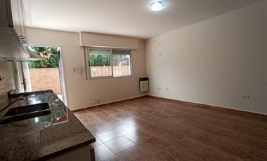 EN VENTA COMPLEJO EN FUNES 4 DEPARTAMENTOS 3 COCHERAS Y ESPACIOS COMUNES IDEAL INVERSORES