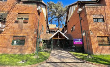 Venta departamento 3 ambientes Banfield Este
