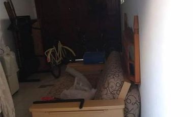 Excelente casa sobre lote propio en el centro de Wilde