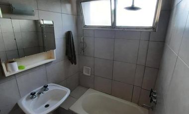 Departamento en venta - 3  dormitorios  2 baños - Cochera - 85mts2 - Tolosa