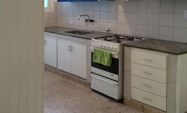 Departamento en venta - 3  dormitorios  2 baños - Cochera - 85mts2 - Tolosa
