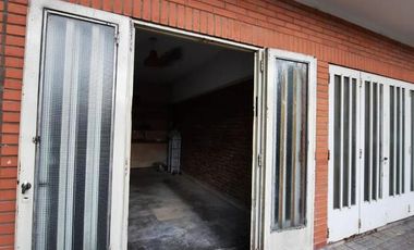 Departamento en venta - 3  dormitorios  2 baños - Cochera - 85mts2 - Tolosa