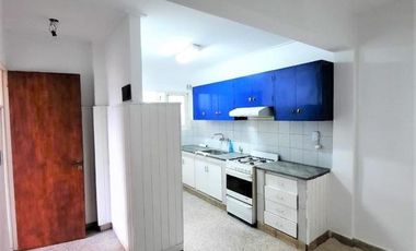 Departamento en venta - 3  dormitorios  2 baños - Cochera - 85mts2 - Tolosa