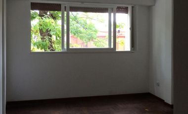 Departamento en venta - 3  dormitorios  2 baños - Cochera - 85mts2 - Tolosa