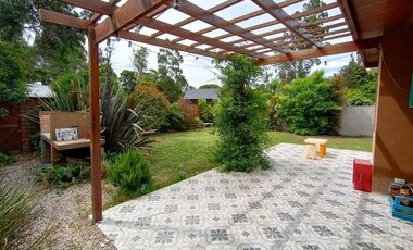 Casa en venta - 2 Dormitorios 2 Baños - Cocheras - 450Mts2 - Santa Clara del Mar