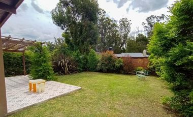 Casa en venta - 2 Dormitorios 2 Baños - Cocheras - 450Mts2 - Santa Clara del Mar